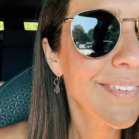 Wire Floral Huggie Hoop Earrings